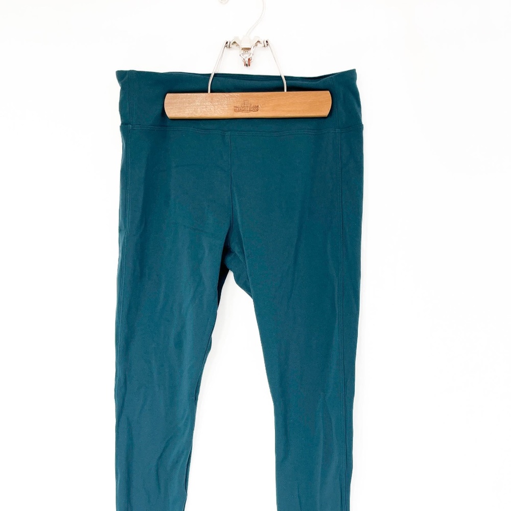 American Giant Size 8 Teal Turquoise cropped leggings yoga pants